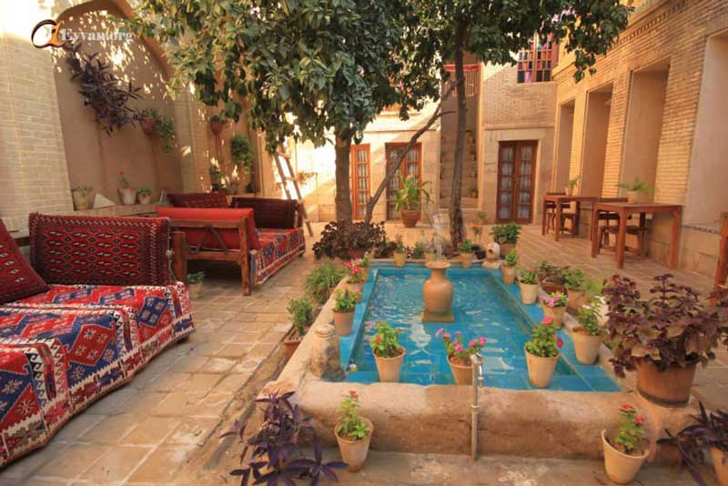 سفره خانه سنتی در کرج